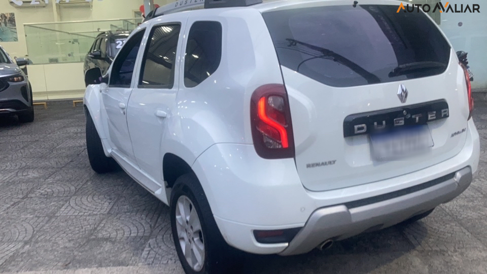 RENAULT DUSTER 2.0 DYNAMIQUE 4X2 16V FLEX 4P AUTOMATICO