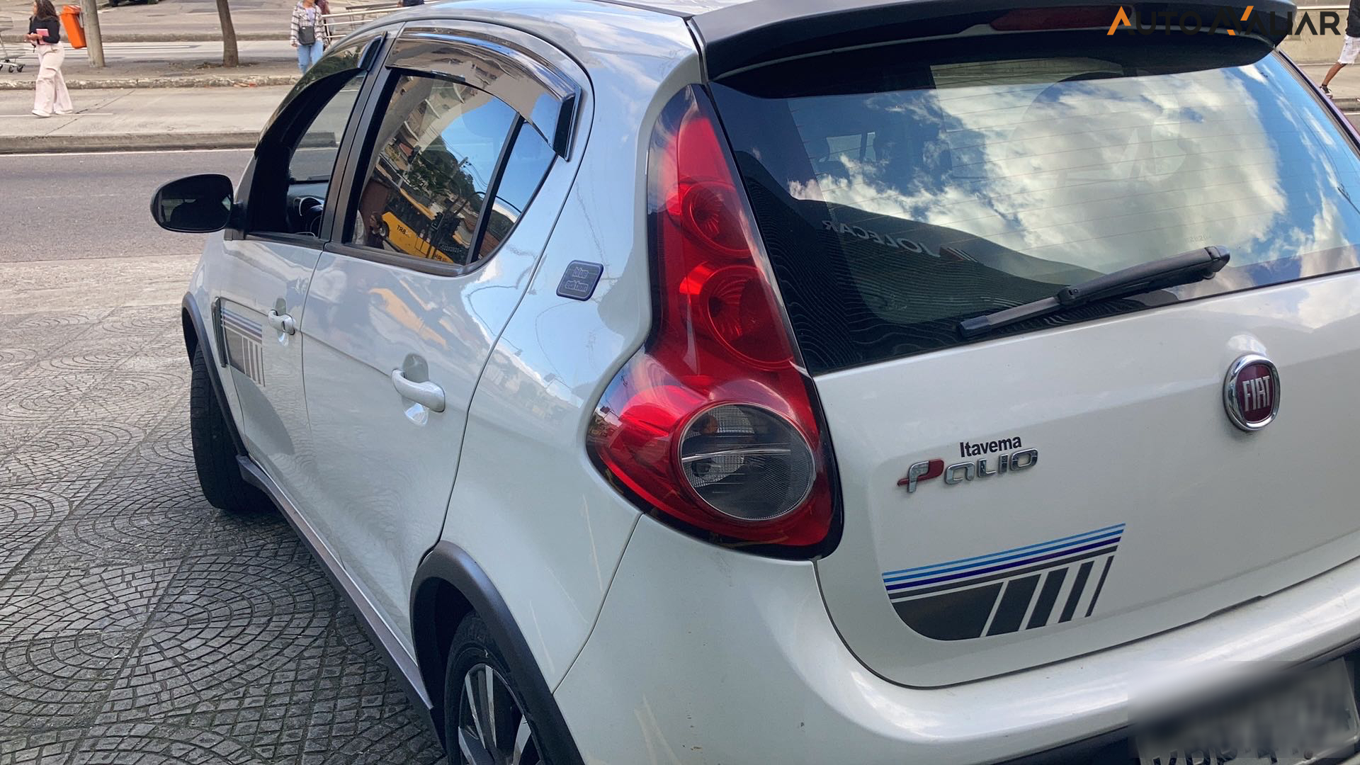 FIAT PALIO 1.6 MPI SPORTING 16V FLEX 4P MANUAL