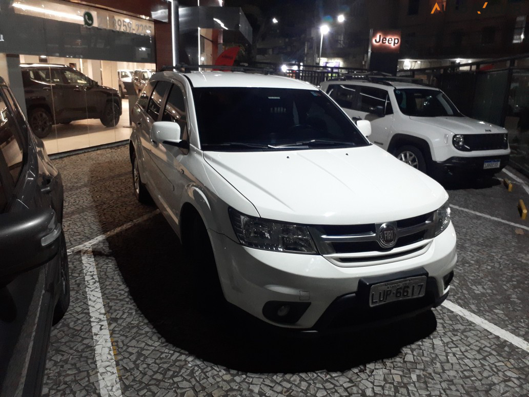 FIAT FREEMONT 2.4 PRECISION 16V GASOLINA 4P AUTOMATICO