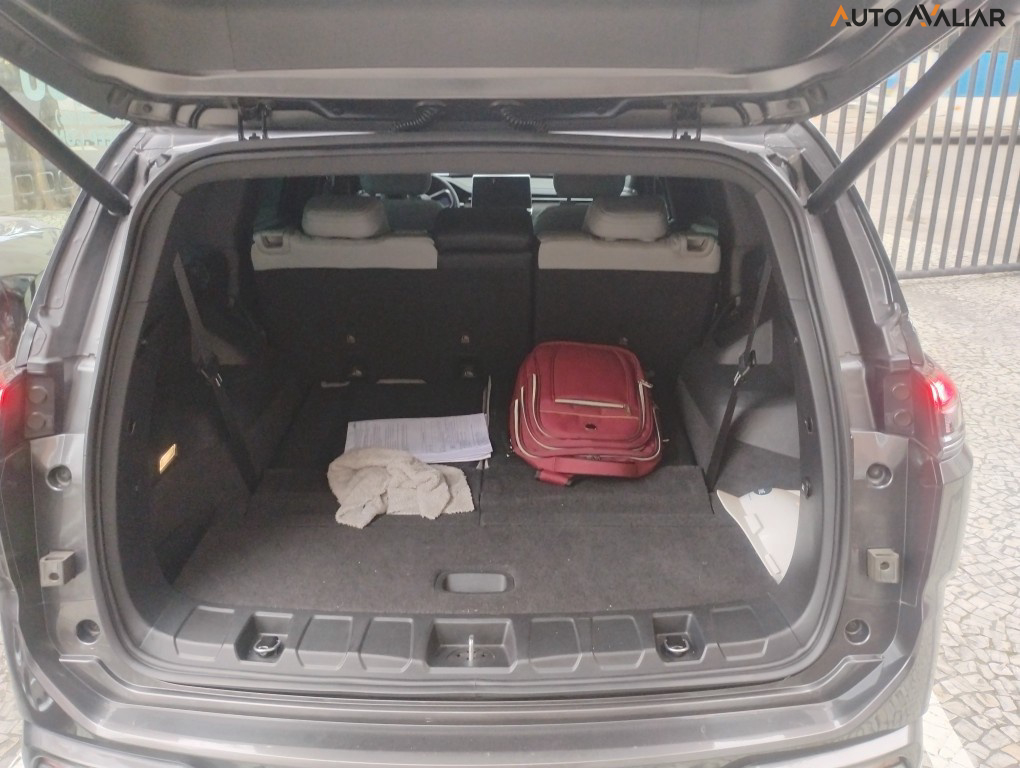 JEEP COMMANDER 2.0 TD380 TURBO DIESEL OVERLAND AT9