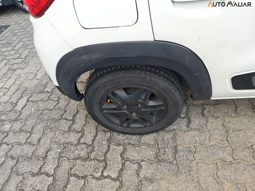 RENAULT KWID 1.0 12V SCE FLEX INTENSE MANUAL