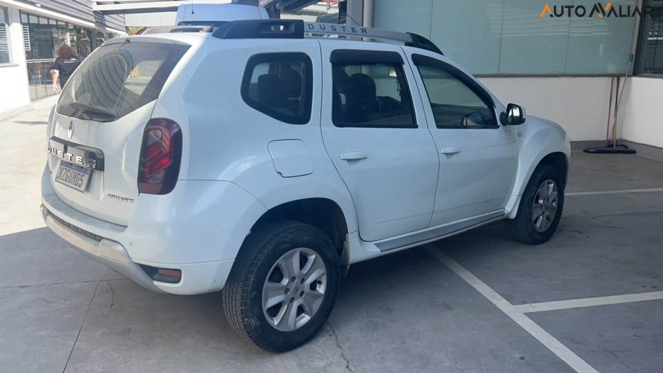 RENAULT DUSTER 2.0 DYNAMIQUE 4X2 16V FLEX 4P AUTOMATICO