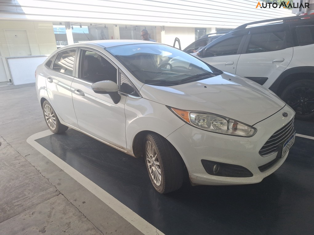 FORD FIESTA 1.6 TITANIUM SEDAN 16V FLEX 4P POWERSHIFT