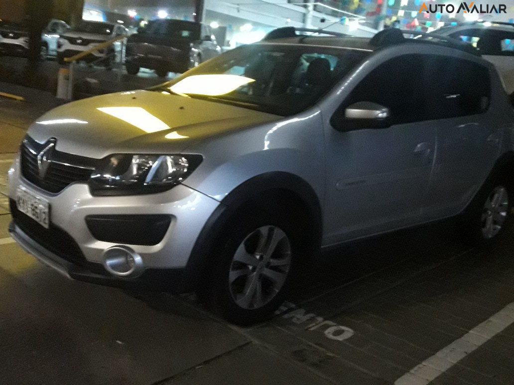 RENAULT SANDERO 1.6 STEPWAY RIP CURL 8V FLEX 4P AUTOMATIZADO