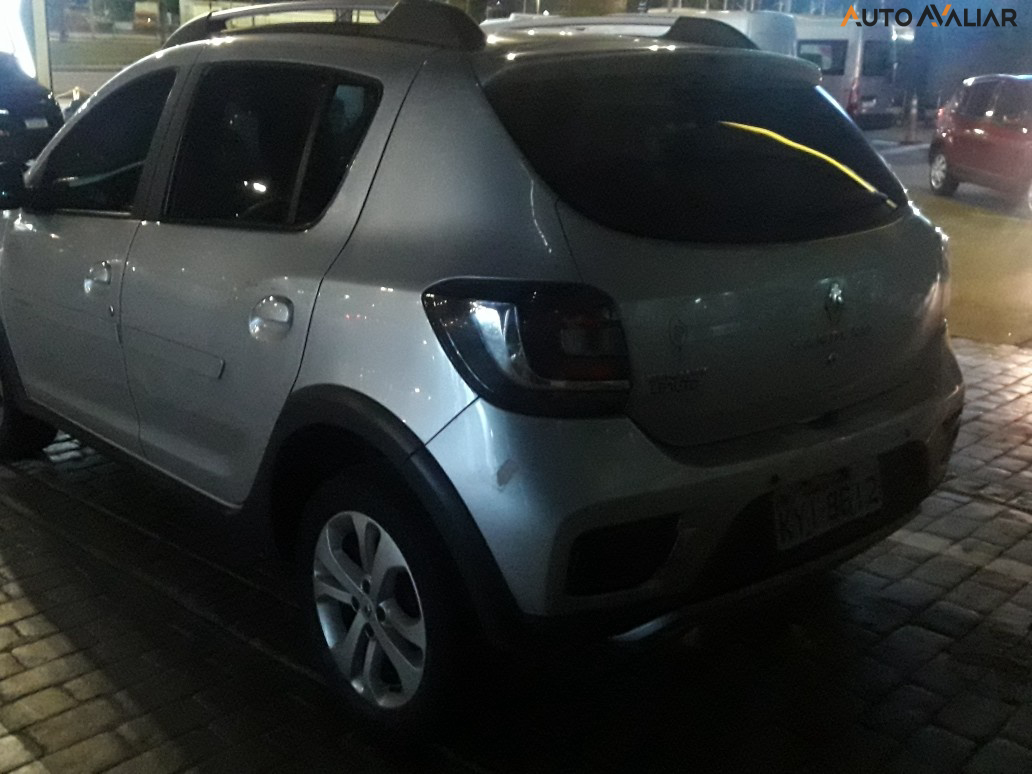 RENAULT SANDERO 1.6 STEPWAY RIP CURL 8V FLEX 4P AUTOMATIZADO
