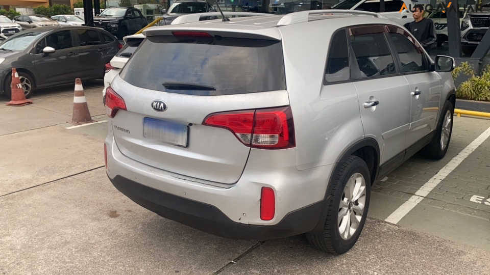 KIA SORENTO 2.4 16V GASOLINA EX 7L 4WD AUTOMATICO