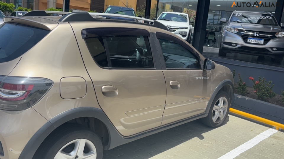 RENAULT SANDERO 1.6 16V SCE FLEX STEPWAY ZEN MANUAL