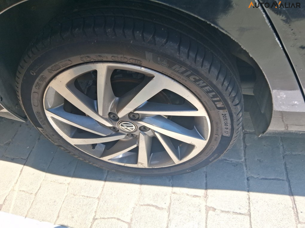 VOLKSWAGEN VIRTUS 1.0 200 TSI HIGHLINE AUTOMATICO