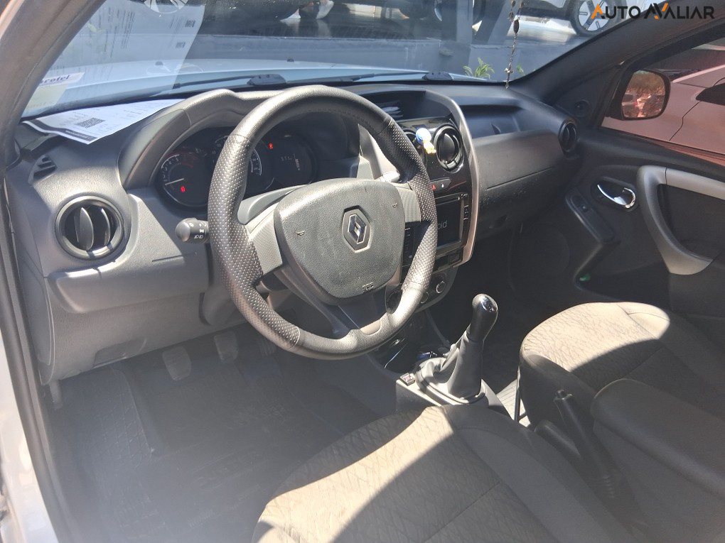 RENAULT DUSTER 1.6 16V SCE FLEX EXPRESSION MANUAL