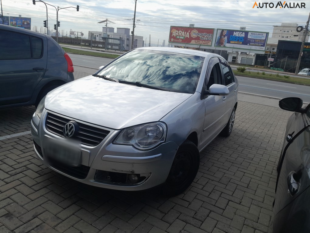 VOLKSWAGEN POLO SEDAN 1.6 I-MOTION TOTAL FLEX 4P