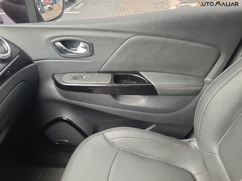 RENAULT CAPTUR 1.3 TCE FLEX ICONIC X-TRONIC