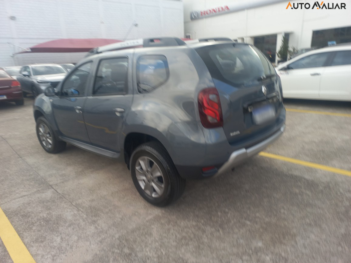 RENAULT DUSTER 1.6 16V SCE FLEX DYNAMIQUE MANUAL