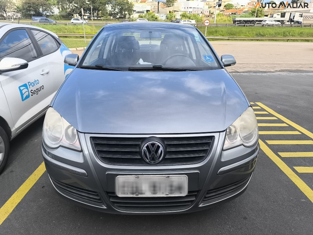 VOLKSWAGEN POLO SEDAN 1.6 I-MOTION TOTAL FLEX 4P