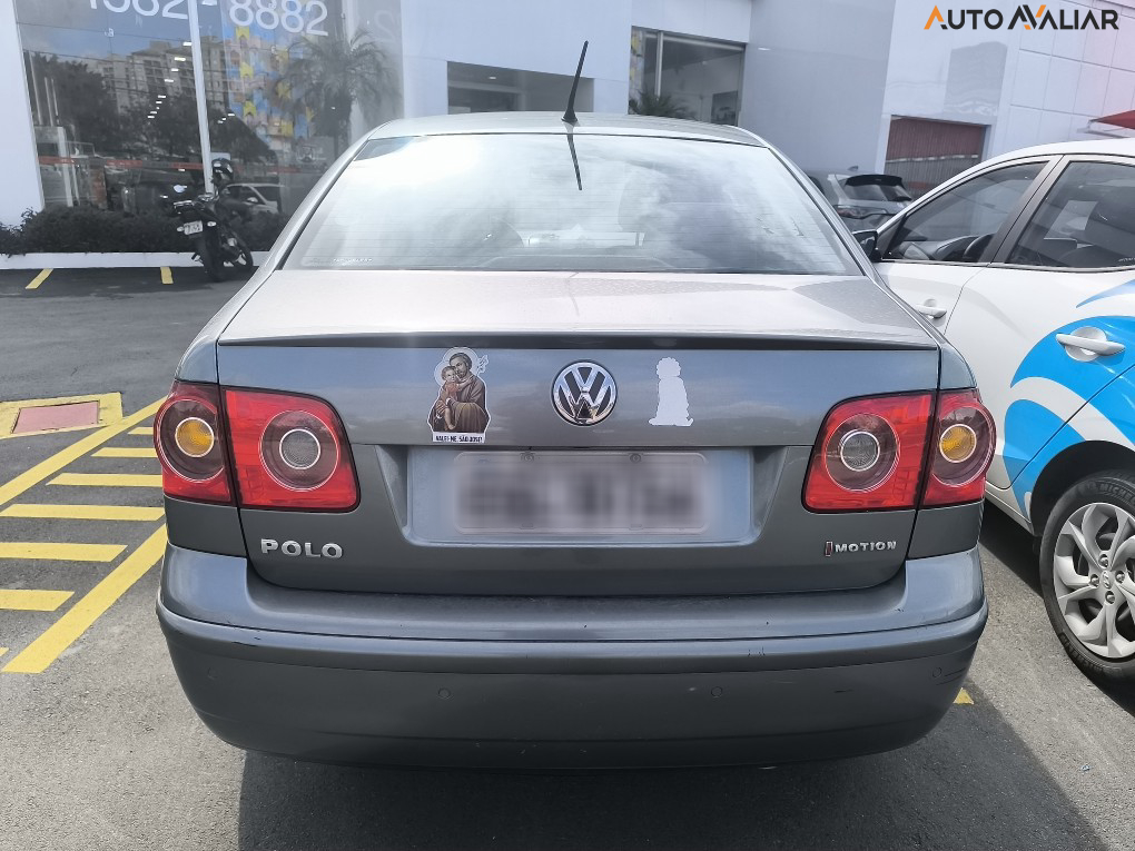 VOLKSWAGEN POLO SEDAN 1.6 I-MOTION TOTAL FLEX 4P
