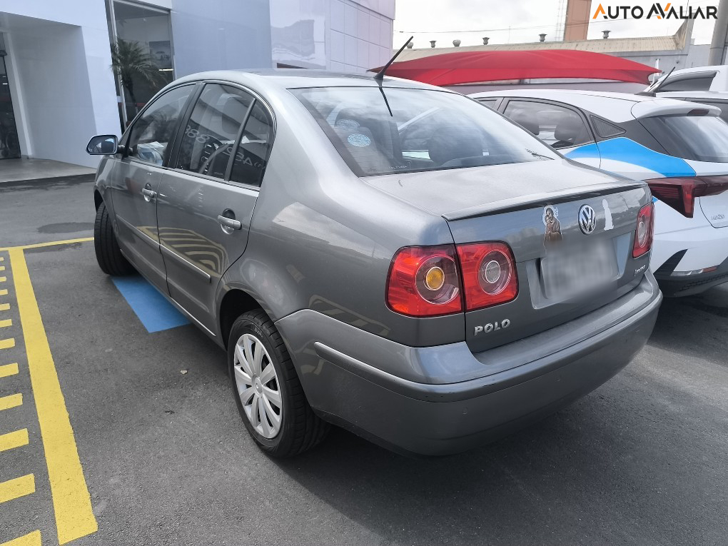 VOLKSWAGEN POLO SEDAN 1.6 I-MOTION TOTAL FLEX 4P