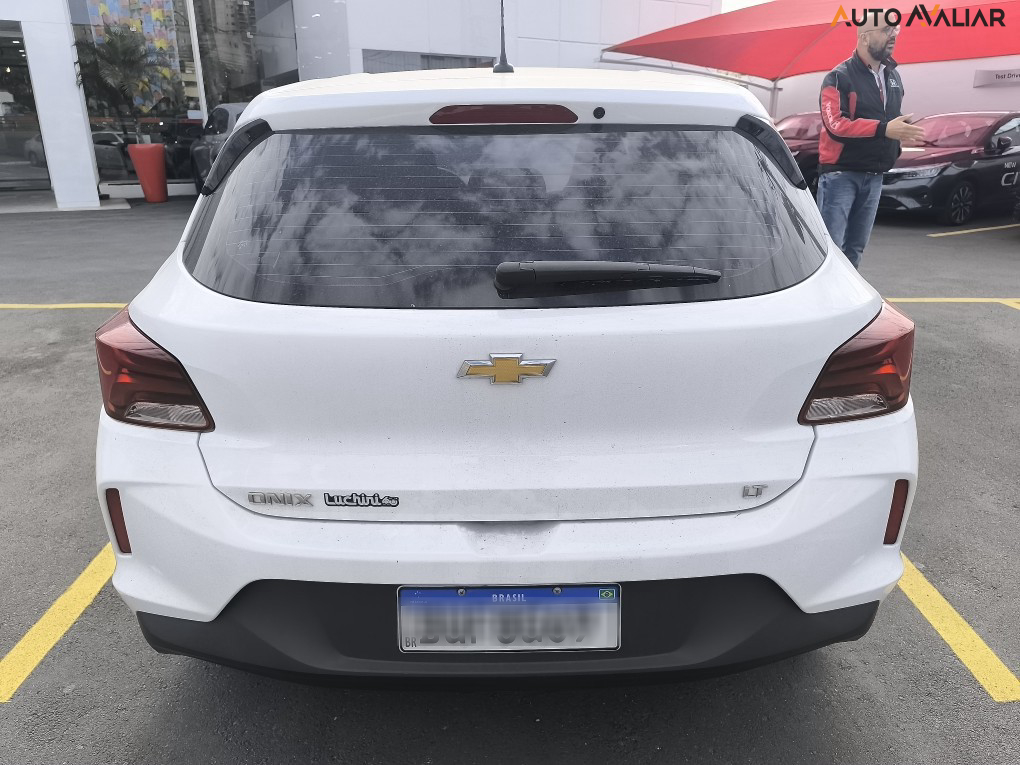 CHEVROLET ONIX 1.0 TURBO FLEX LT MANUAL