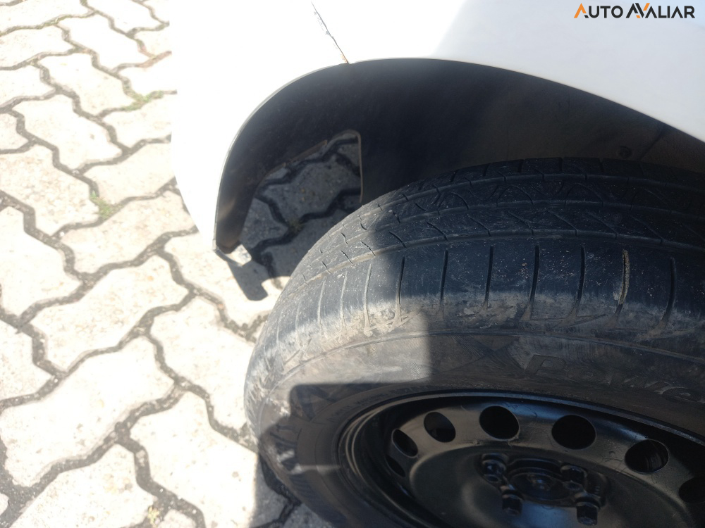 VOLKSWAGEN VOYAGE 1.0 MI TRENDLINE 8V FLEX 4P MANUAL