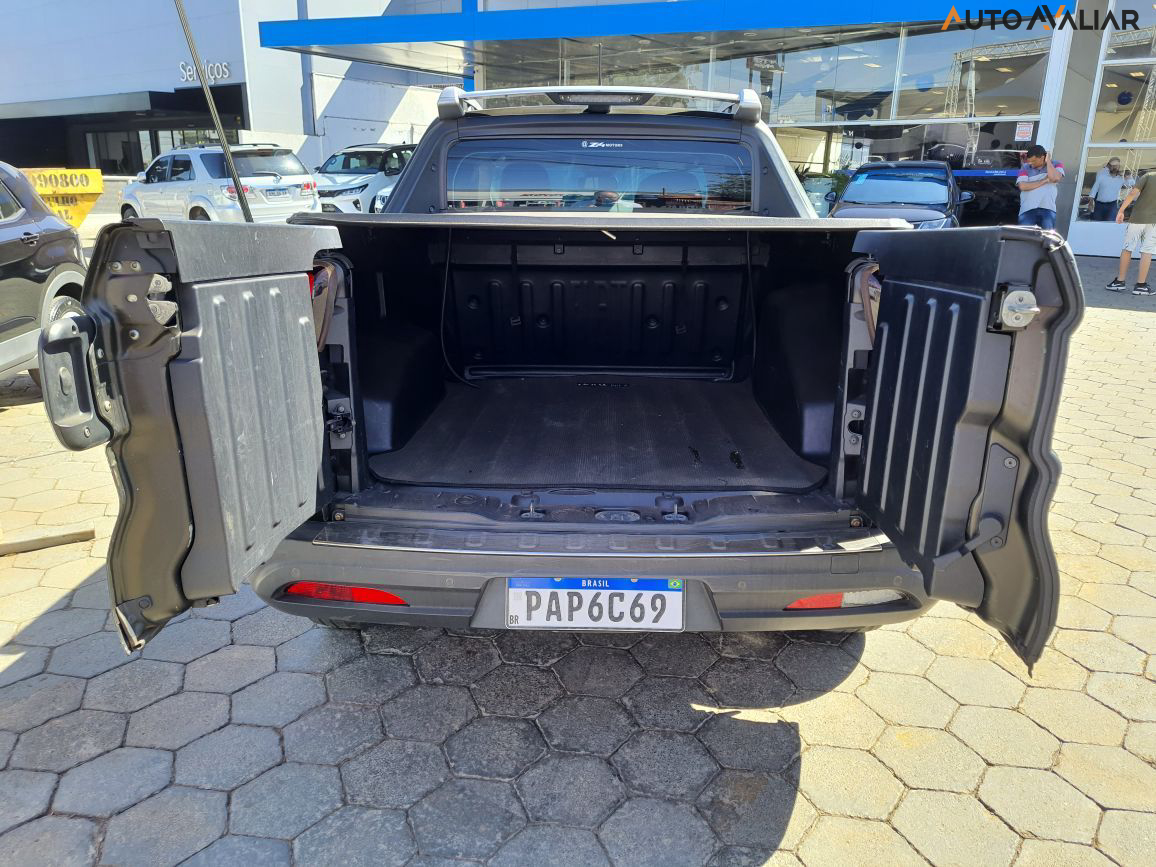 FIAT TORO 2.0 16V TURBO DIESEL VOLCANO 4WD AT9