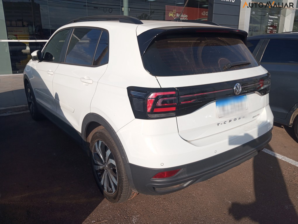 VOLKSWAGEN T-CROSS 1.0 200 TSI TOTAL FLEX AUTOMÁTICO