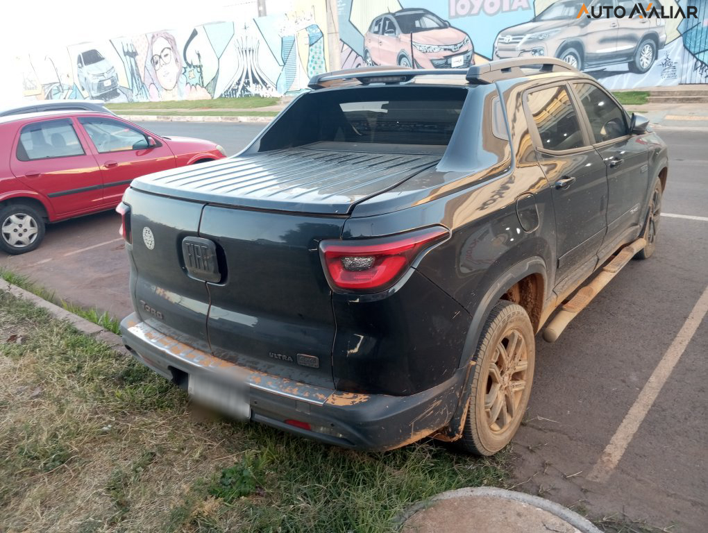 FIAT TORO 2.0 16V TURBO DIESEL ULTRA 4WD AT9