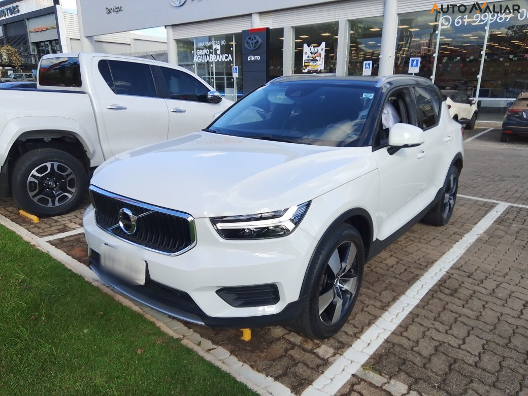 VOLVO XC40 2.0 T5 GASOLINA MOMENTUM AWD GEARTRONIC