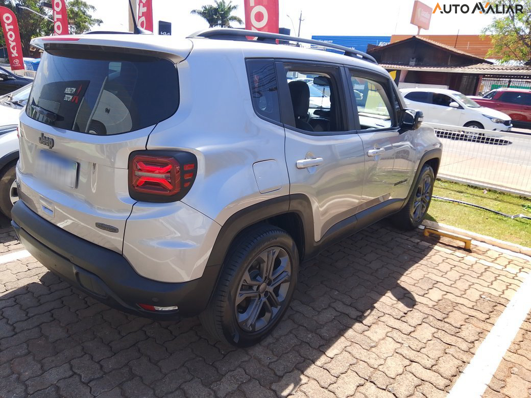 JEEP RENEGADE 1.3 T270 TURBO FLEX LONGITUDE AT6