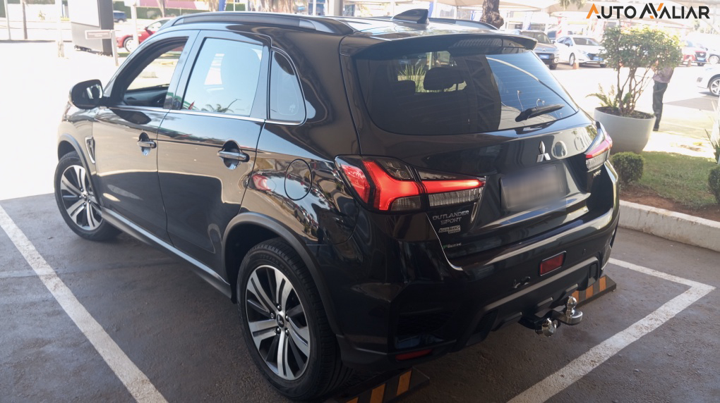 MITSUBISHI OUTLANDER SPORT 2.0 MIVEC FLEX HPE 2WD AUTOMÁTICO