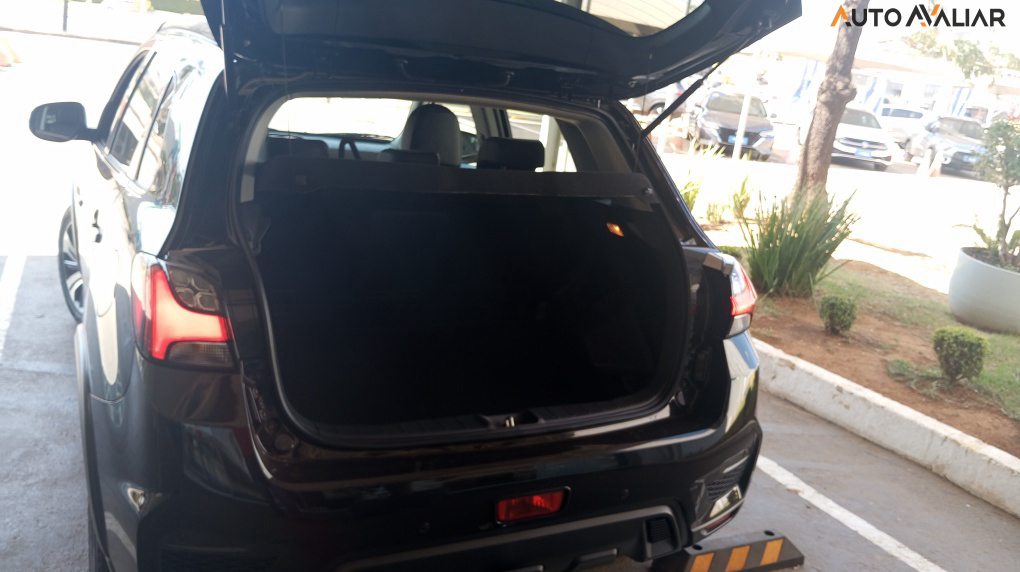MITSUBISHI OUTLANDER SPORT 2.0 MIVEC FLEX HPE 2WD AUTOMÁTICO