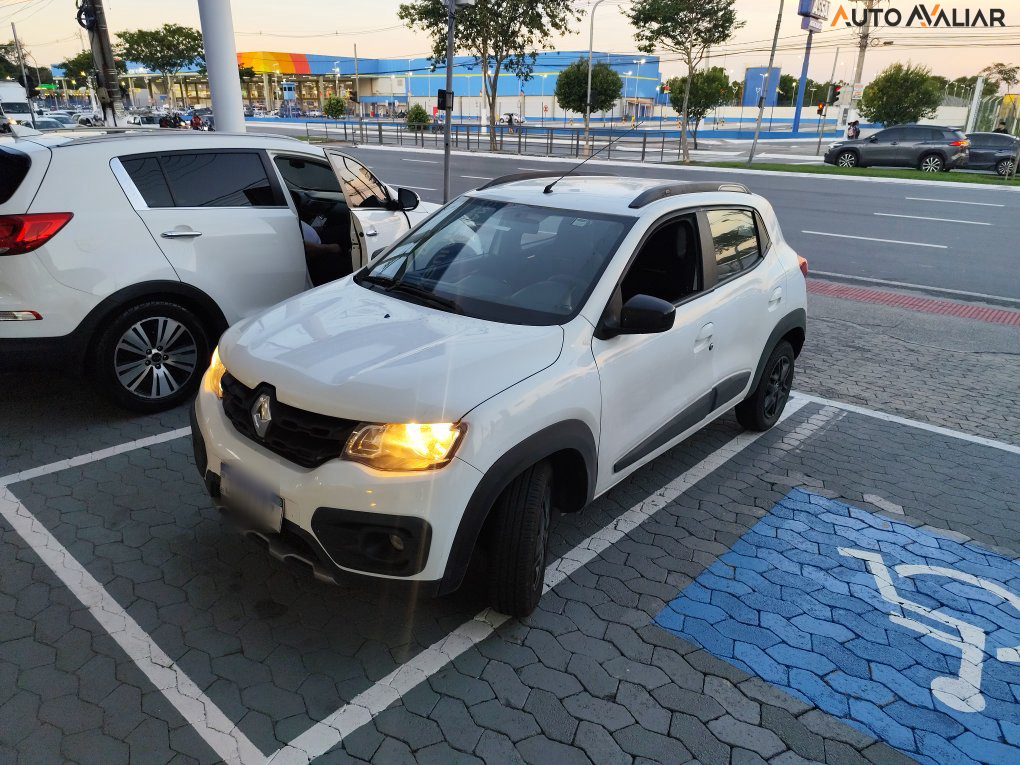 RENAULT KWID 1.0 12V SCE FLEX OUTSIDER MANUAL