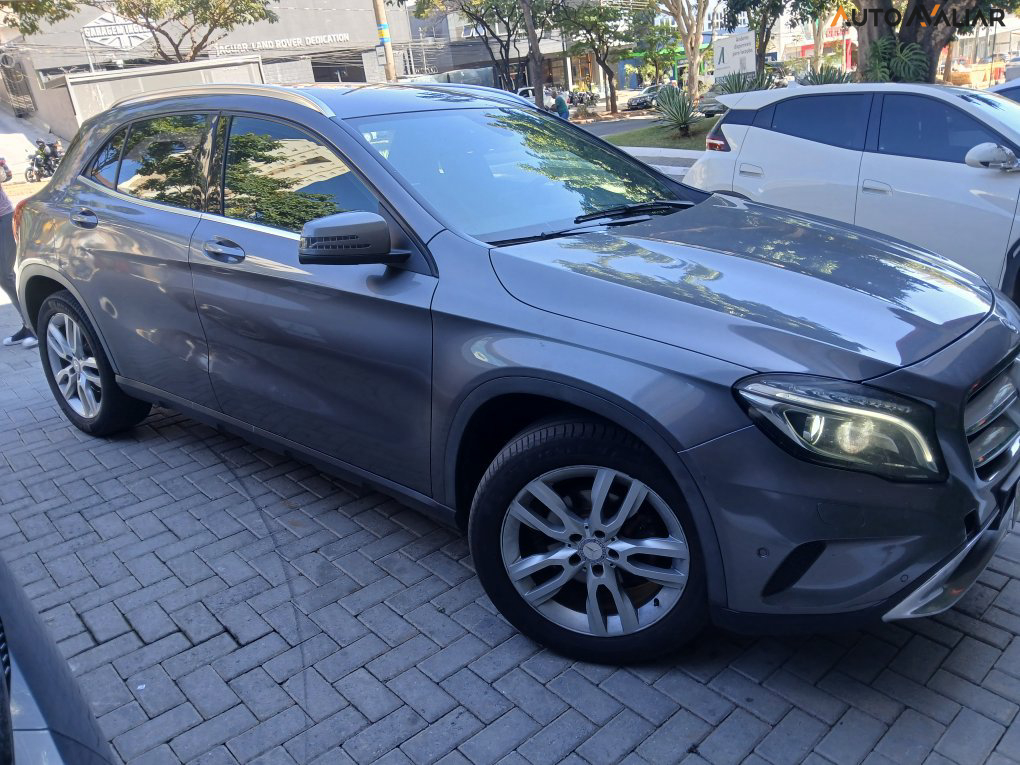 MERCEDES-BENZ GLA 200 1.6 CGI ADVANCE 16V TURBO FLEX 4P AUTOMATICO