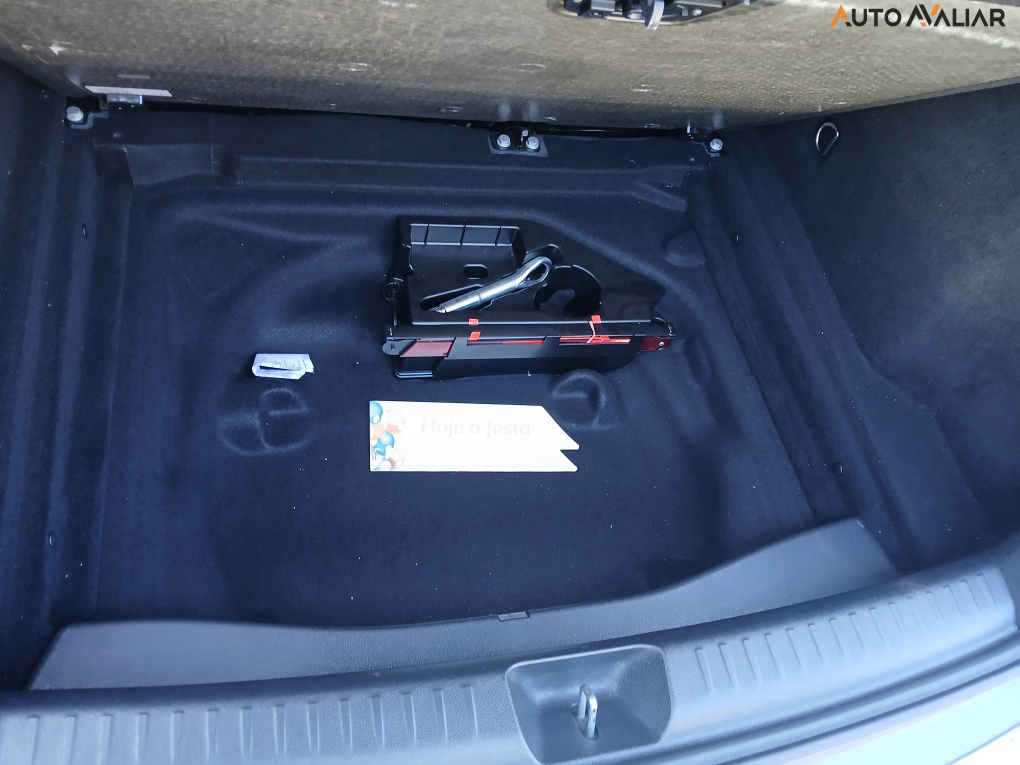 MERCEDES-BENZ GLA 200 1.6 CGI ADVANCE 16V TURBO FLEX 4P AUTOMATICO