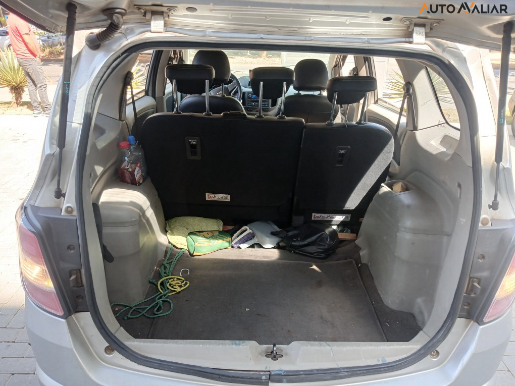 CHEVROLET SPIN 1.8 LT 8V FLEX 4P MANUAL