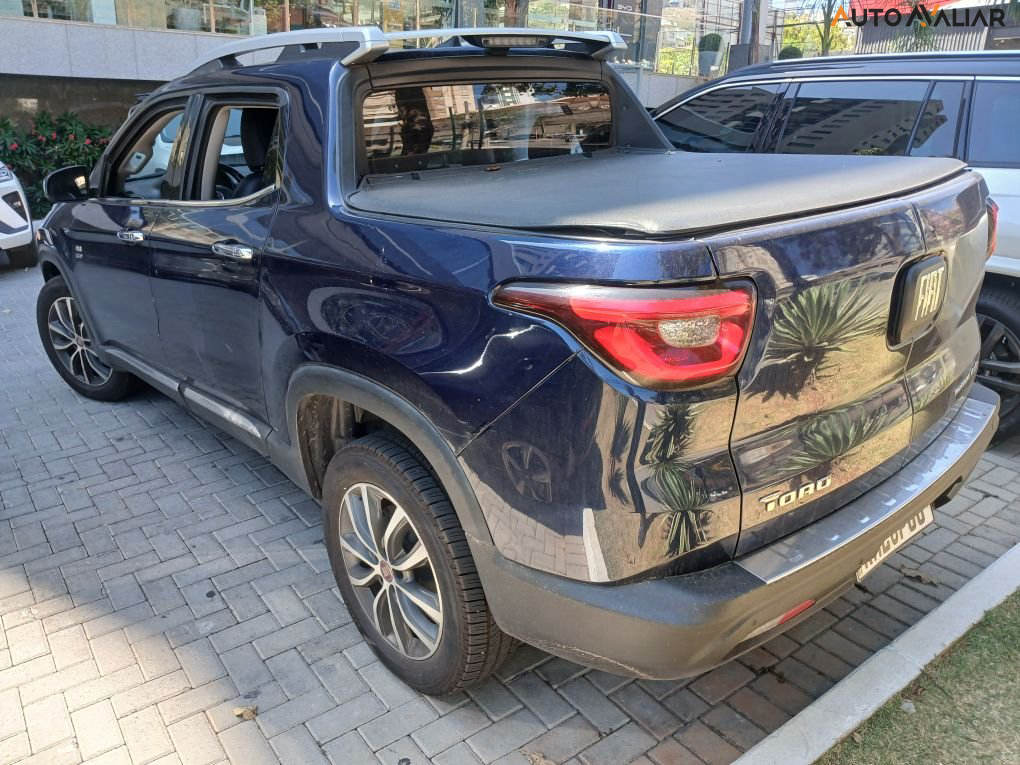 FIAT TORO 2.0 16V TURBO DIESEL VOLCANO 4WD AT9