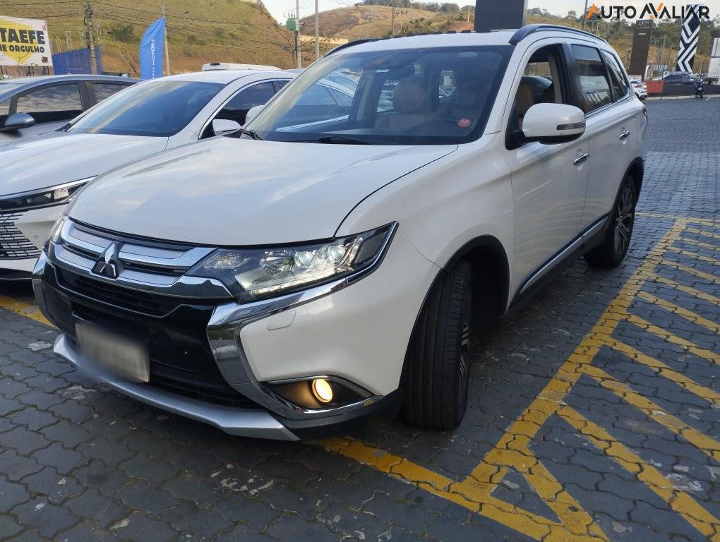 MITSUBISHI OUTLANDER 2.2 4X4 16V DIESEL 4P AUTOMATICO