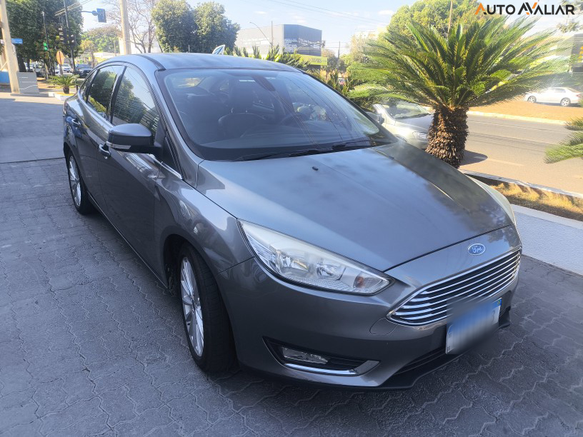 FORD FOCUS 2.0 TITANIUM PLUS 16V FLEX 4P POWERSHIFT