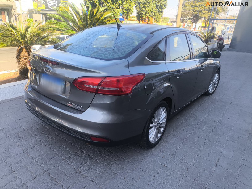 FORD FOCUS 2.0 TITANIUM PLUS 16V FLEX 4P POWERSHIFT