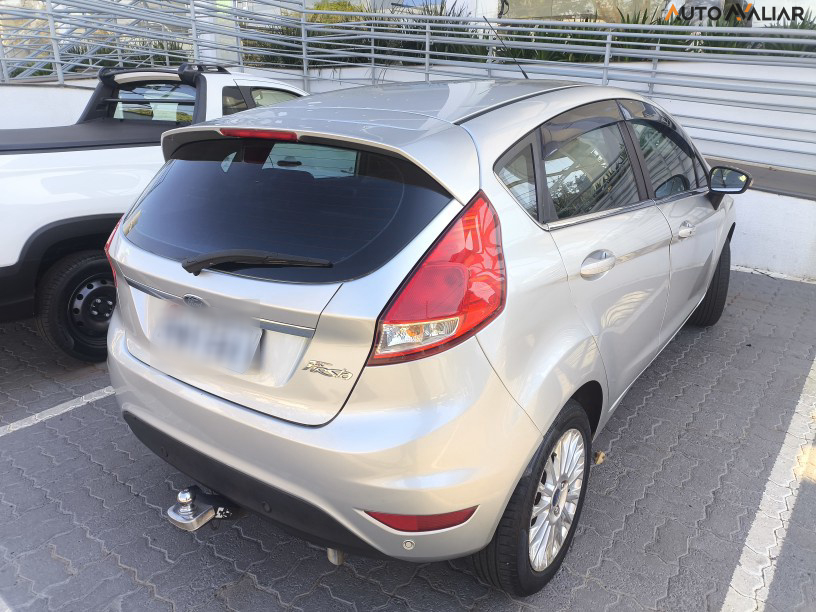 FORD FIESTA 1.6 TITANIUM HATCH 16V FLEX 4P POWERSHIFT