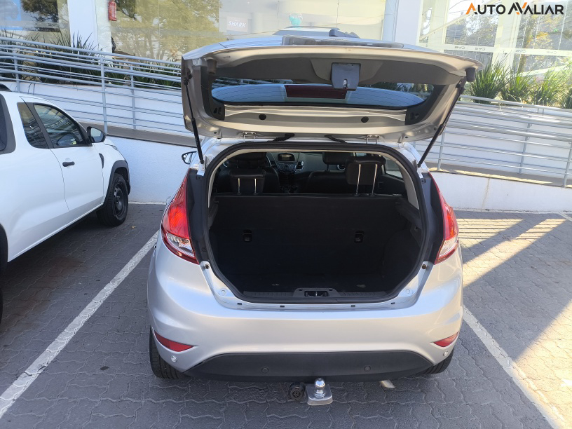 FORD FIESTA 1.6 TITANIUM HATCH 16V FLEX 4P POWERSHIFT