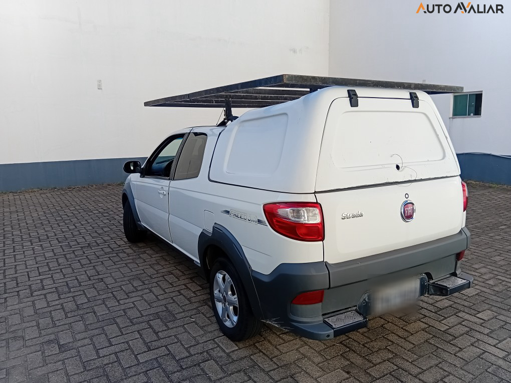 FIAT STRADA 1.4 MPI FREEDOM CD 8V FLEX 3P MANUAL