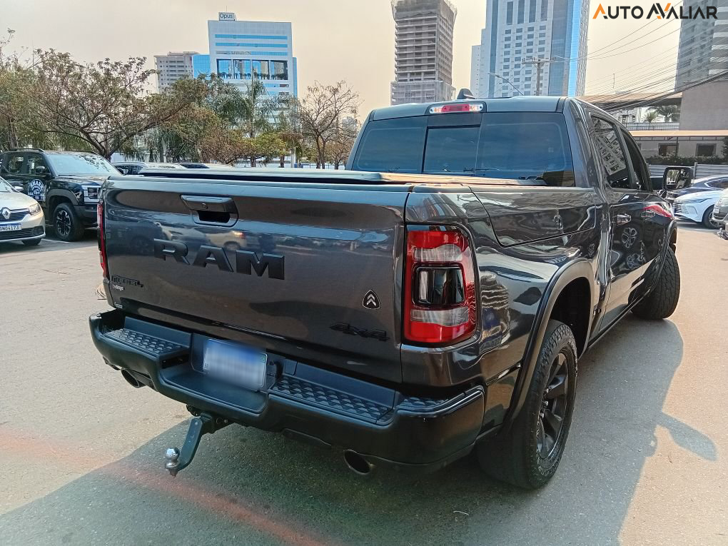 DODGE RAM 5.7 V8 GASOLINA 1500 REBEL CD 4X4 AUTOMÁTICO
