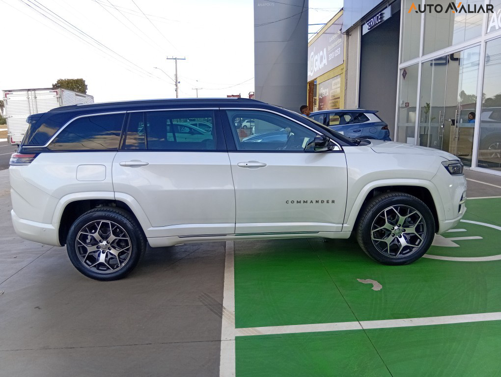 JEEP COMMANDER 2.0 TD380 TURBO DIESEL OVERLAND AT9