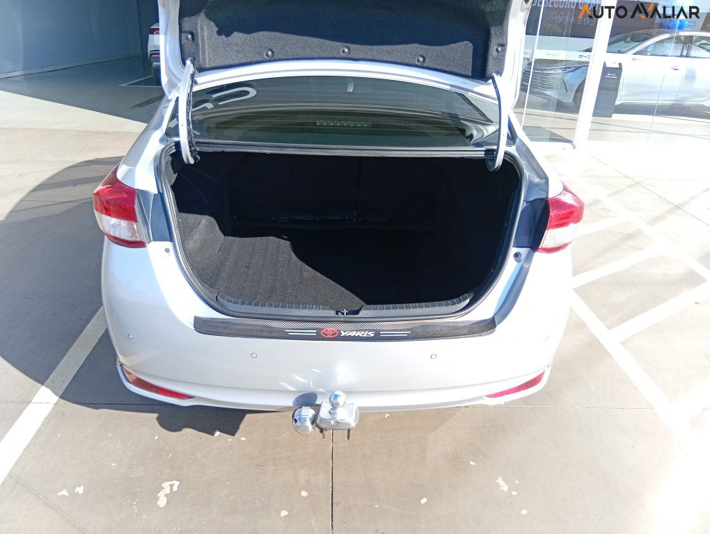 TOYOTA YARIS 1.5 16V FLEX SEDAN XLS CONNECT MULTIDRIVE