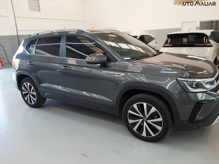VOLKSWAGEN TAOS 1.4 250 TSI TOTAL FLEX HIGHLINE AUTOMÁTICO