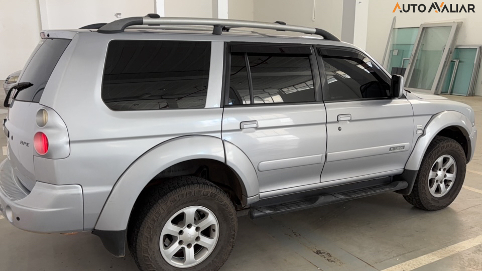 MITSUBISHI PAJERO SPORT 3.5 HPE 4X4 V6 24V GASOLINA 4P AUTOMATICO