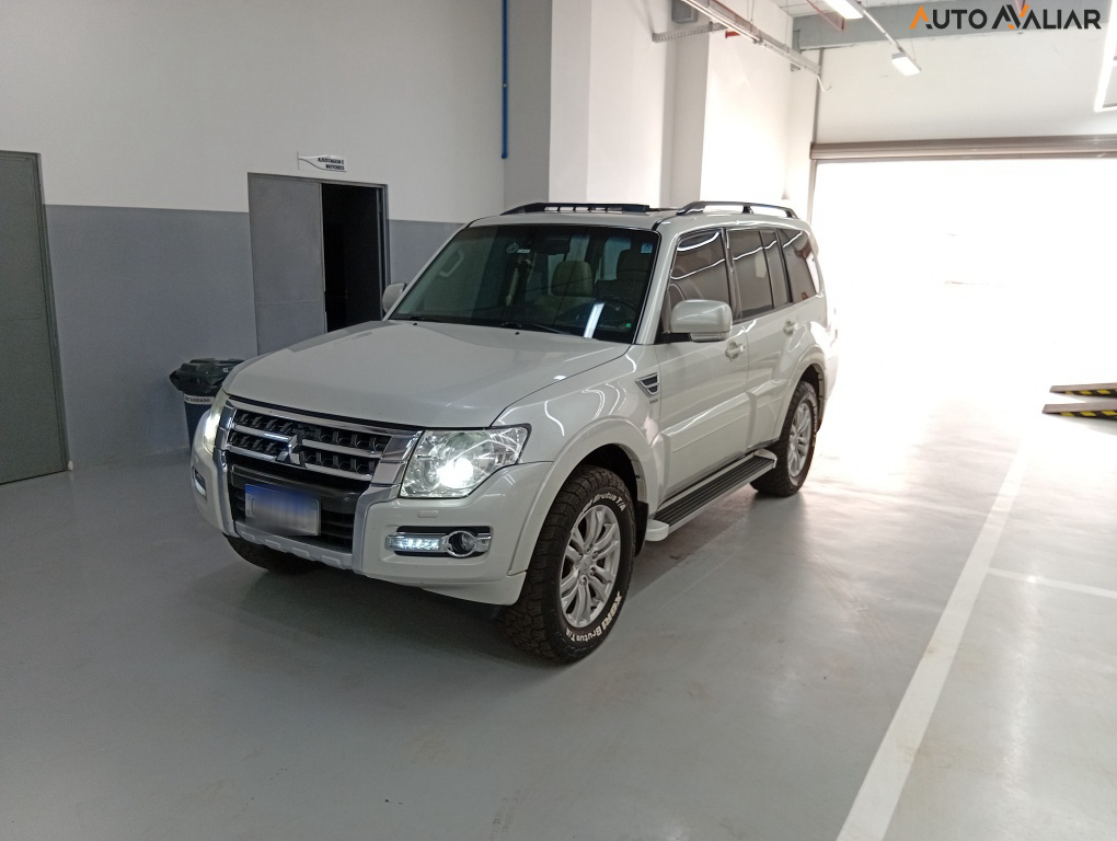 MITSUBISHI PAJERO FULL 3.8 HPE 4X4 V6 24V GASOLINA 4P AUTOMATICO