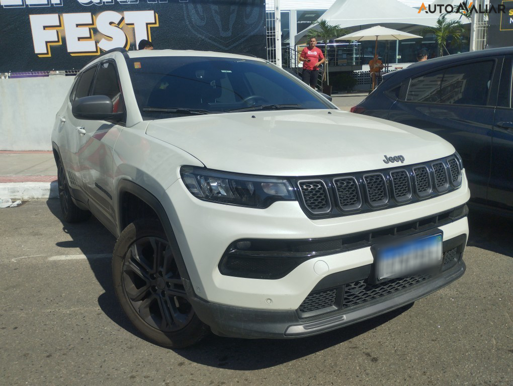 JEEP COMPASS 1.3 T270 TURBO FLEX LONGITUDE AT6