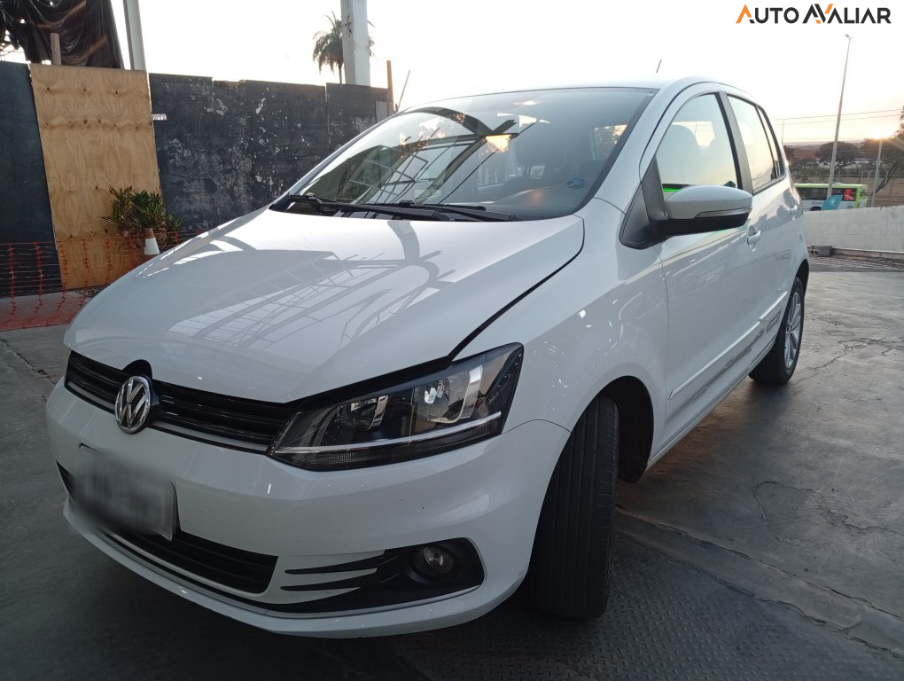 VOLKSWAGEN FOX 1.6 MSI TOTAL FLEX CONNECT 4P I-MOTION