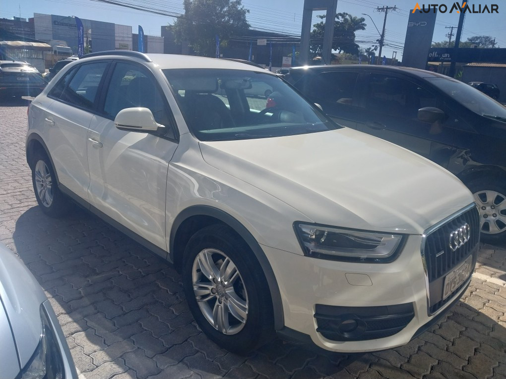 AUDI Q3 2.0 TFSI AMBIENTE QUATTRO 4P GASOLINA S TRONIC