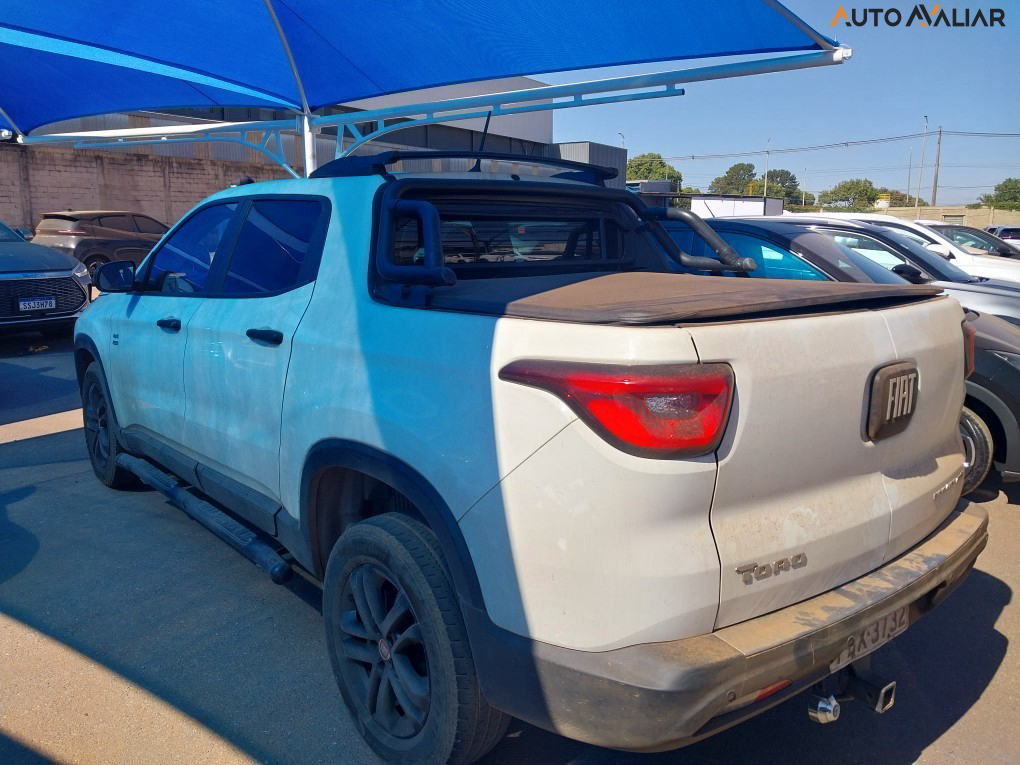FIAT TORO 2.0 16V TURBO DIESEL ENDURANCE 4WD AT9