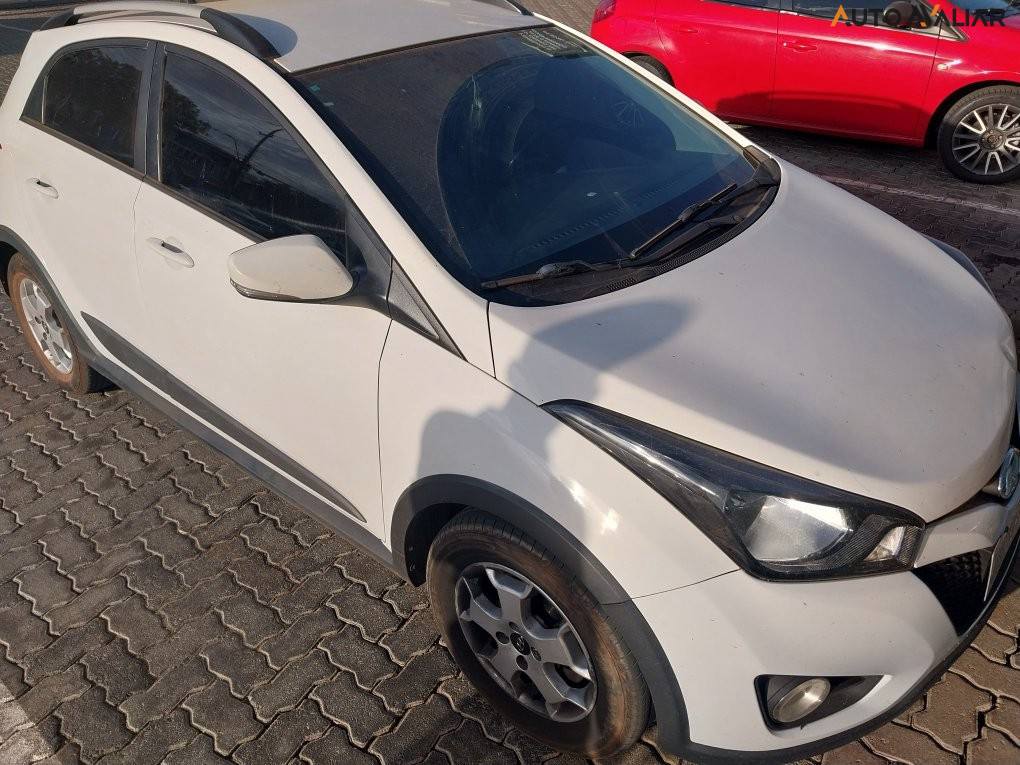 HYUNDAI HB20X 1.6 16V PREMIUM FLEX 4P AUTOMATICO